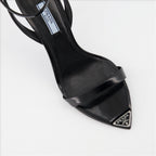Zapatos de tacón Sandales en cuir Prada Negro Femme