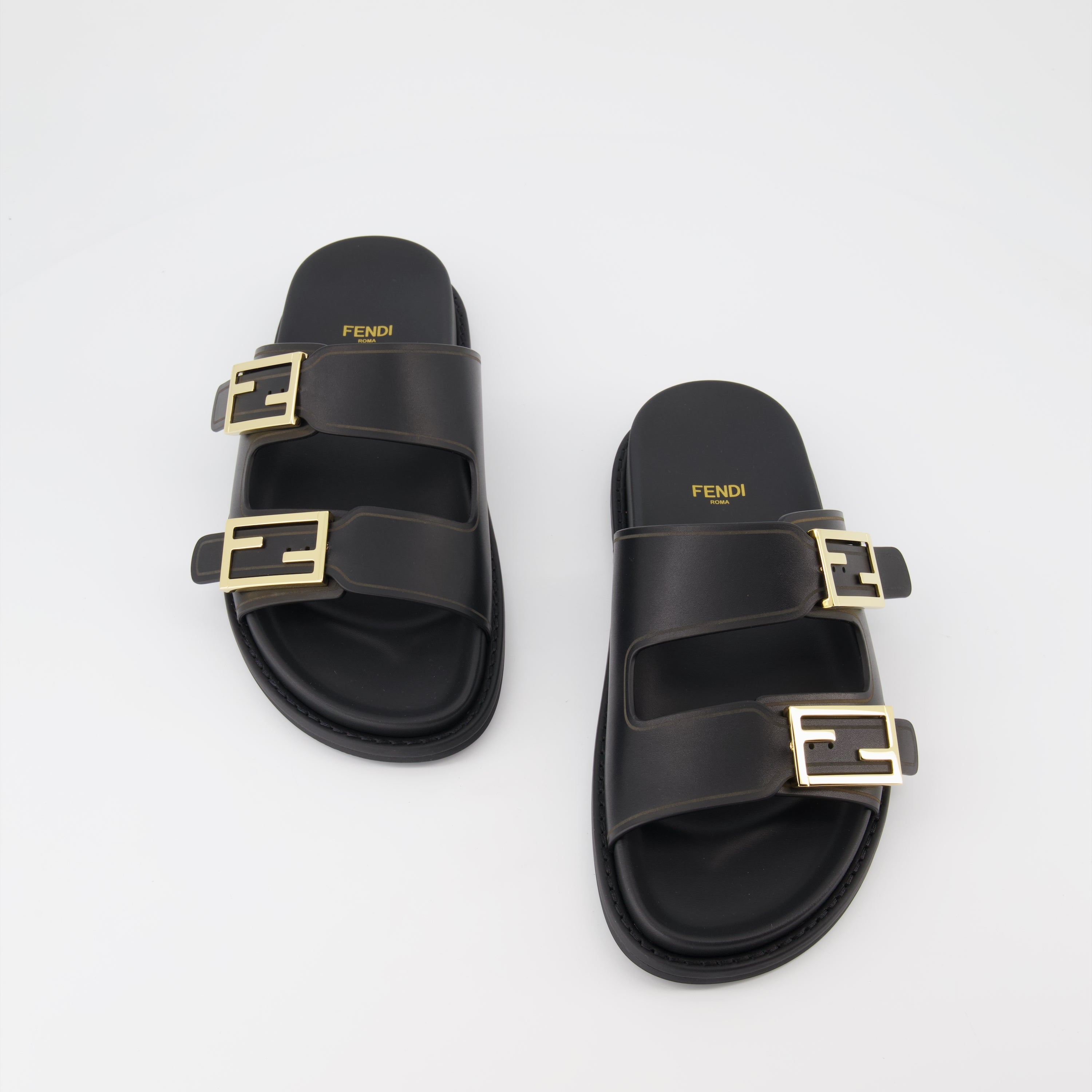 Sandales Fendi Feel en cuir noir