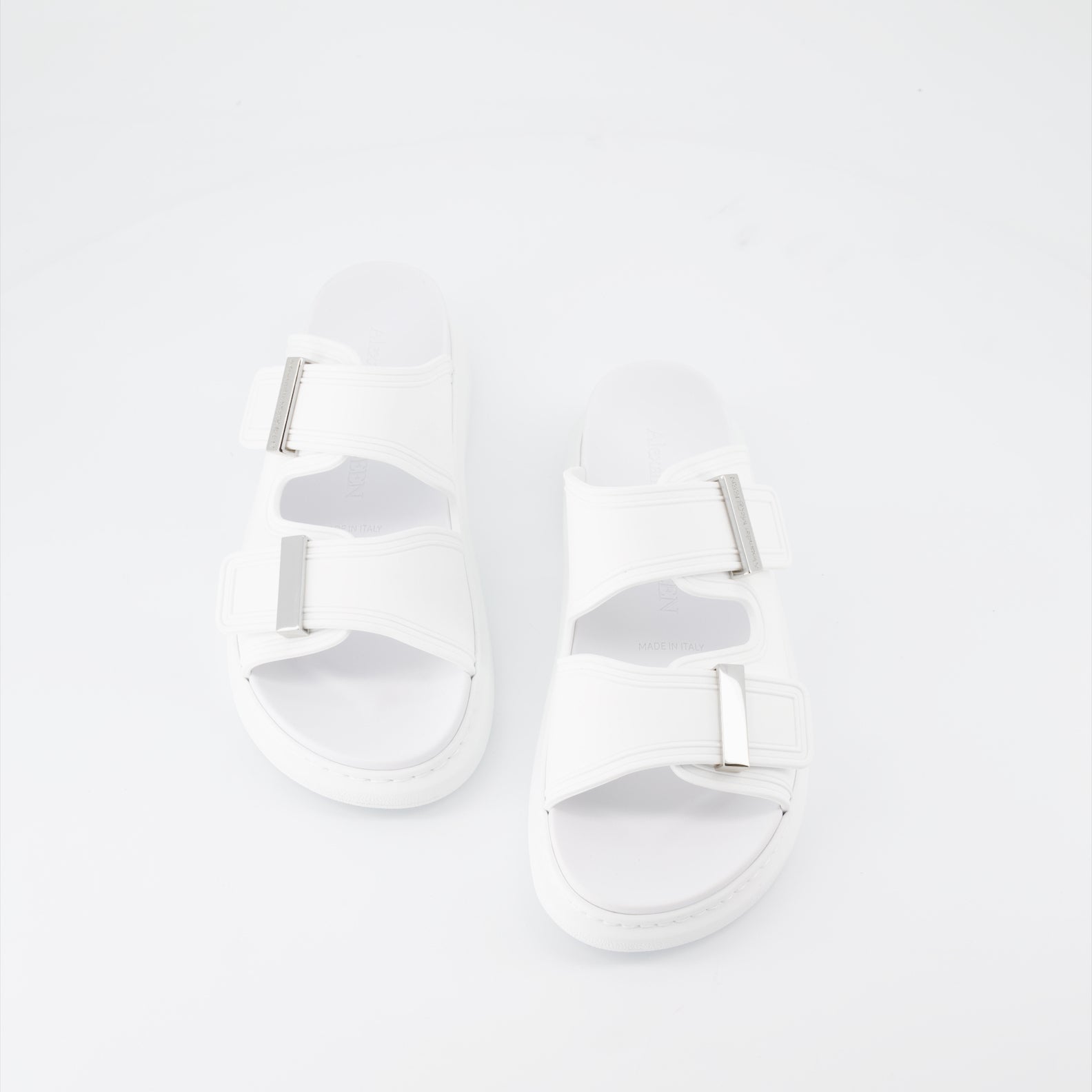 Chaussures ouvertes Sandales Hybrides Alexander McQueen Blanc Homme