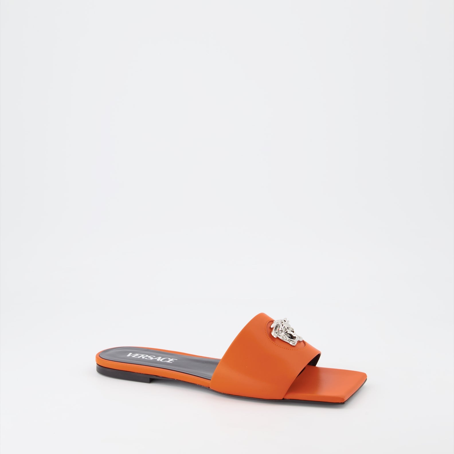 Zapatos abiertos Sandales plates Medusa Versace Naranja Femme