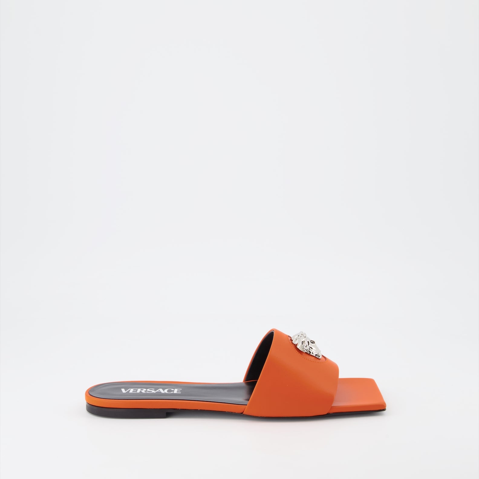 Zapatos abiertos Sandales plates Medusa Versace Naranja Femme