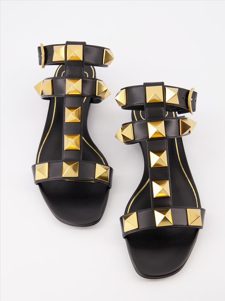 Zapatos abiertos Sandales Romanstud Valentino Garavani Negro Femme