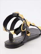 Zapatos abiertos Sandales Romanstud Valentino Garavani Negro Femme