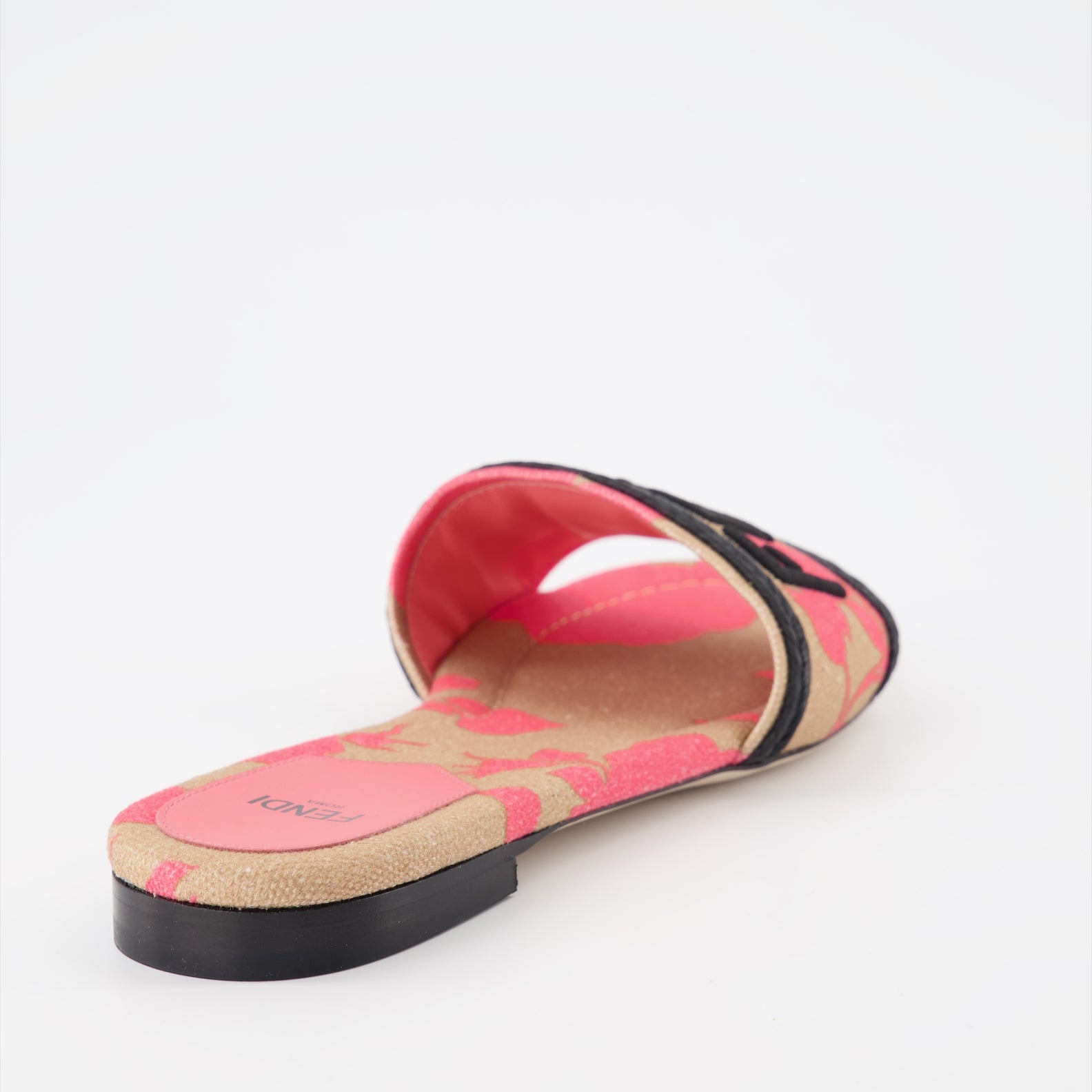 Chaussures ouvertes Sandales Signature Fendi Rose Femme