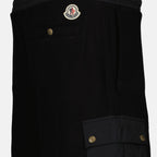 Shorts Pantaloni Corti con Logo Patch Moncler Nero Homme