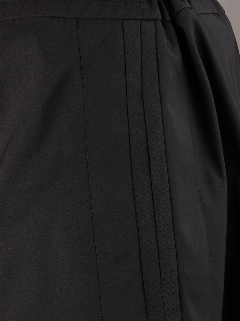 Shorts Flared shorts Alexander McQueen Black Women