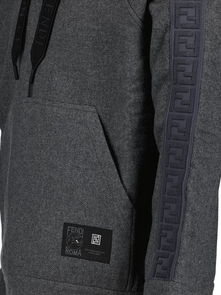 Sweatshirts Sweat à capuche Fendi Gris Homme