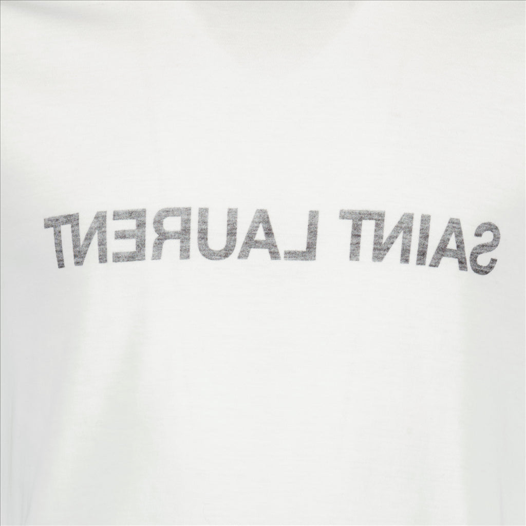 T-shirt reverse logo