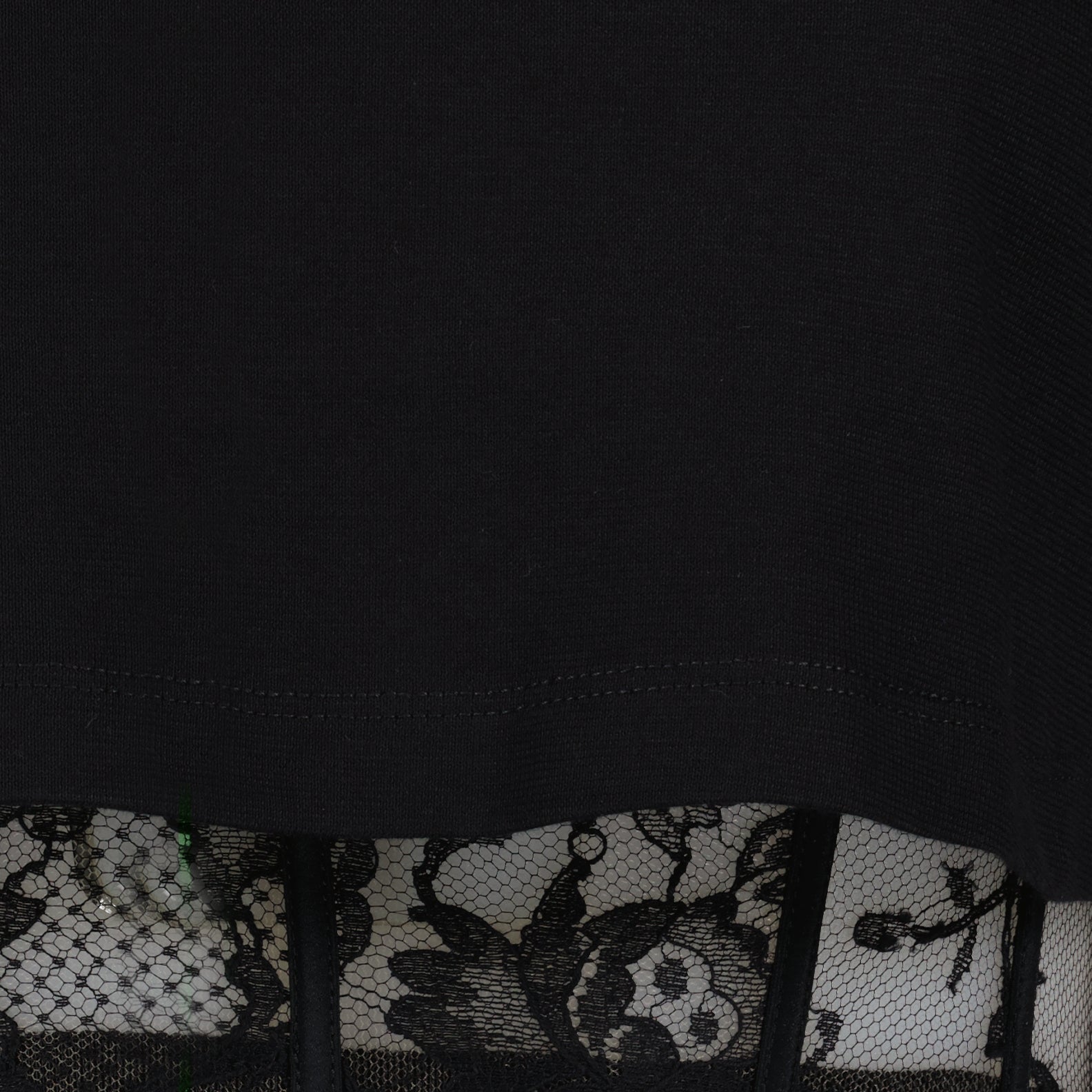 Tシャツ コルセットTシャツ Alexander McQueen 黒 女性