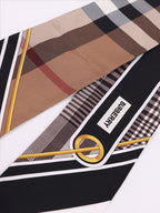 Écharpes, foulards et gants Foulard à carreaux Burberry Beige Femme