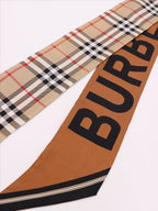 Schals und handschuhe Foulard à carreaux Burberry Beige Femme