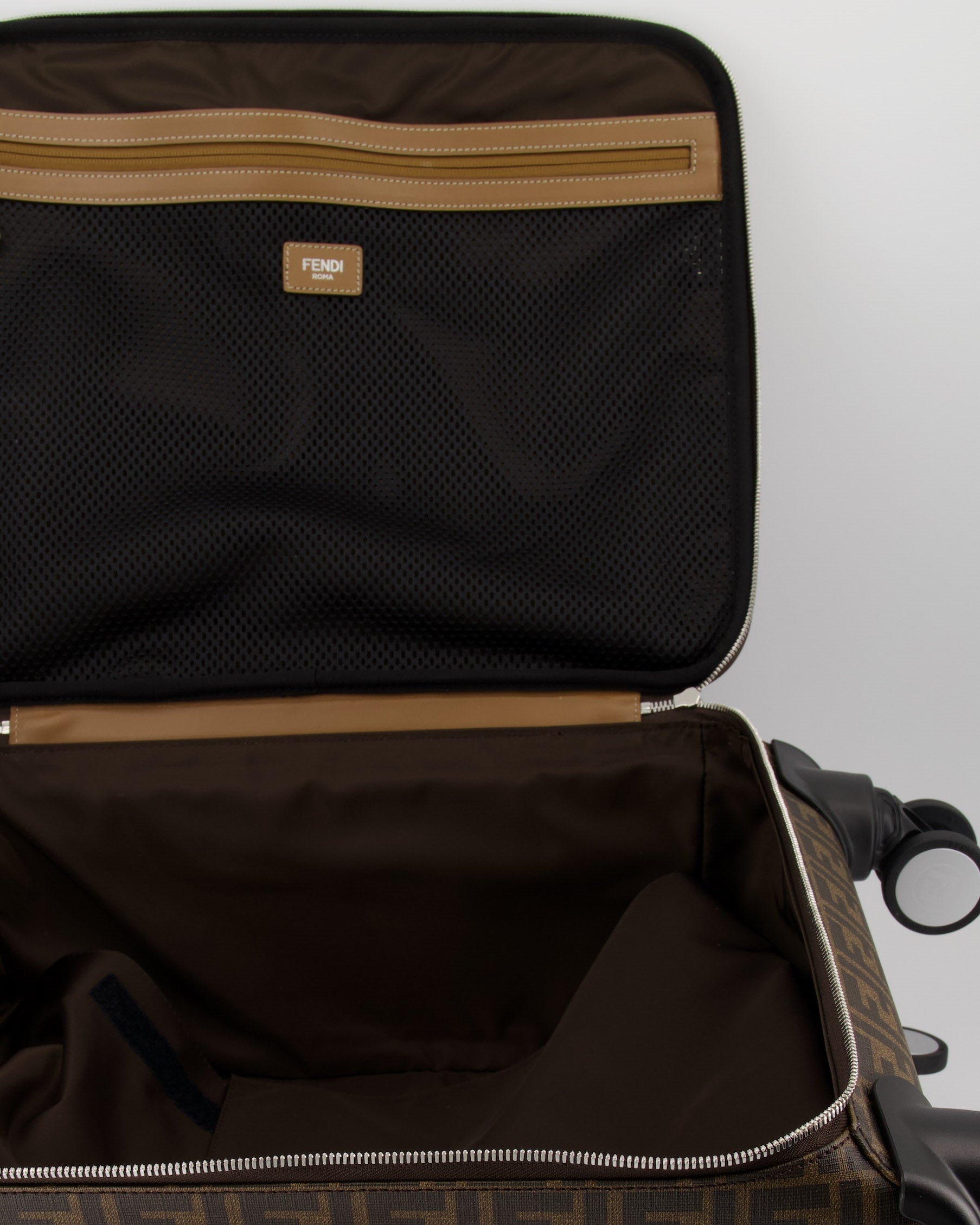 valise-monogrammee-ff_6988d319